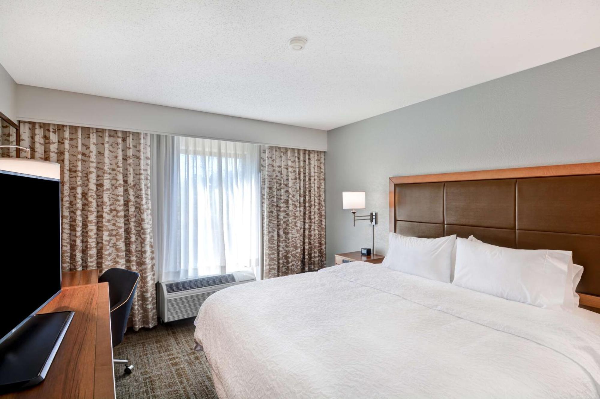 Hampton Inn Memphis Poplar מראה חיצוני תמונה